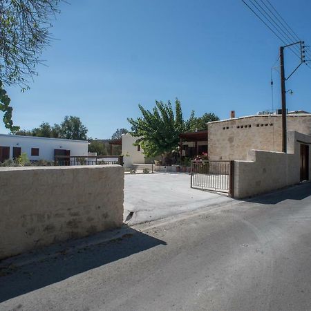 Гостьовий будинок Chloe'S House Pano Akourdalia Екстер'єр фото