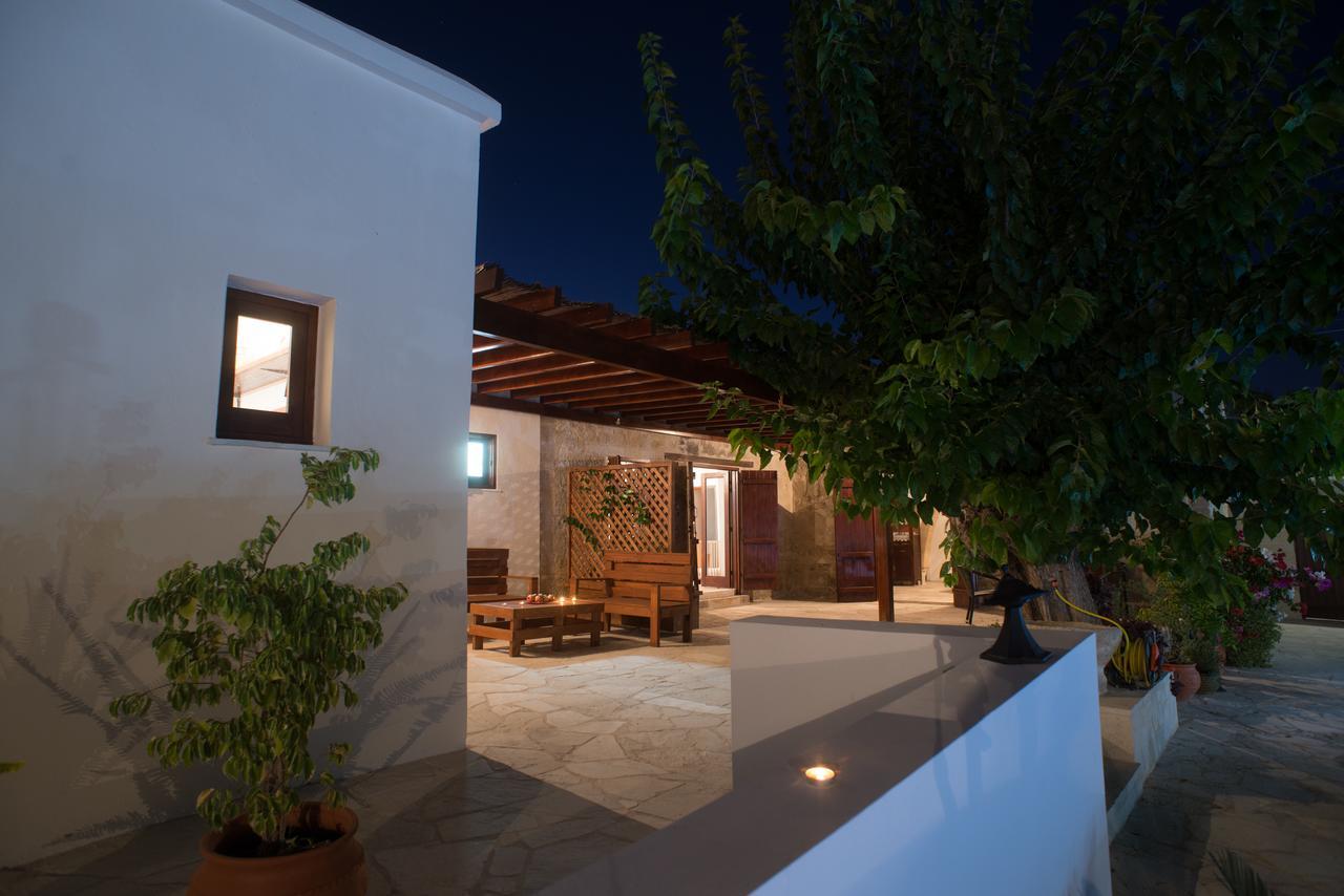 Гостьовий будинок Chloe'S House Pano Akourdalia Екстер'єр фото