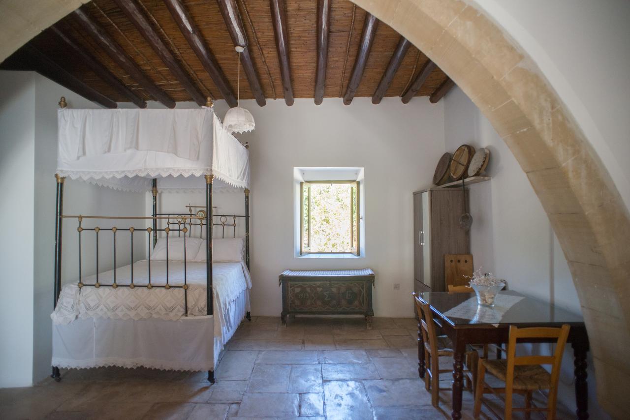 Гостьовий будинок Chloe'S House Pano Akourdalia Екстер'єр фото