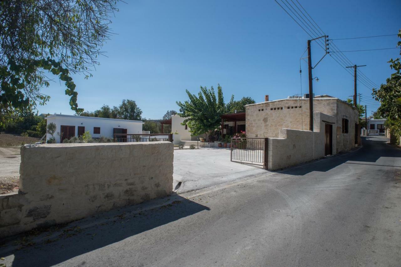 Гостьовий будинок Chloe'S House Pano Akourdalia Екстер'єр фото